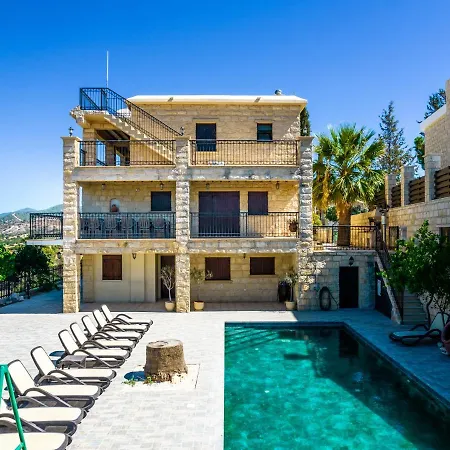 Magnificent Holiday With Pool And Stunning Sunset Views Peristerona No001 *