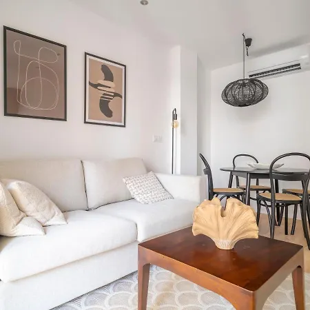 Magnificent Holiday With Pool And Stunning Sunset Views Peristerona No001